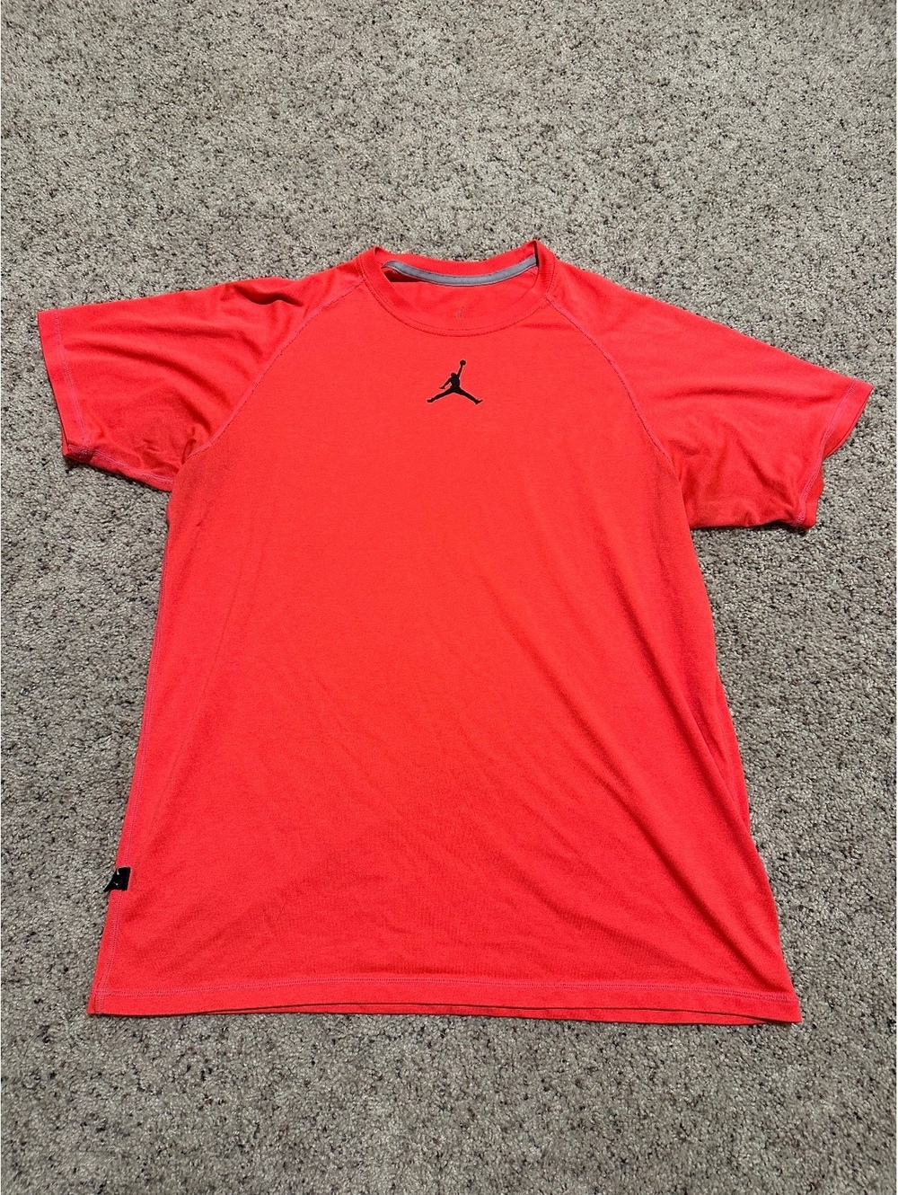 Jordan Men's Red Short Sleeve Athletic T-Shirt Size L